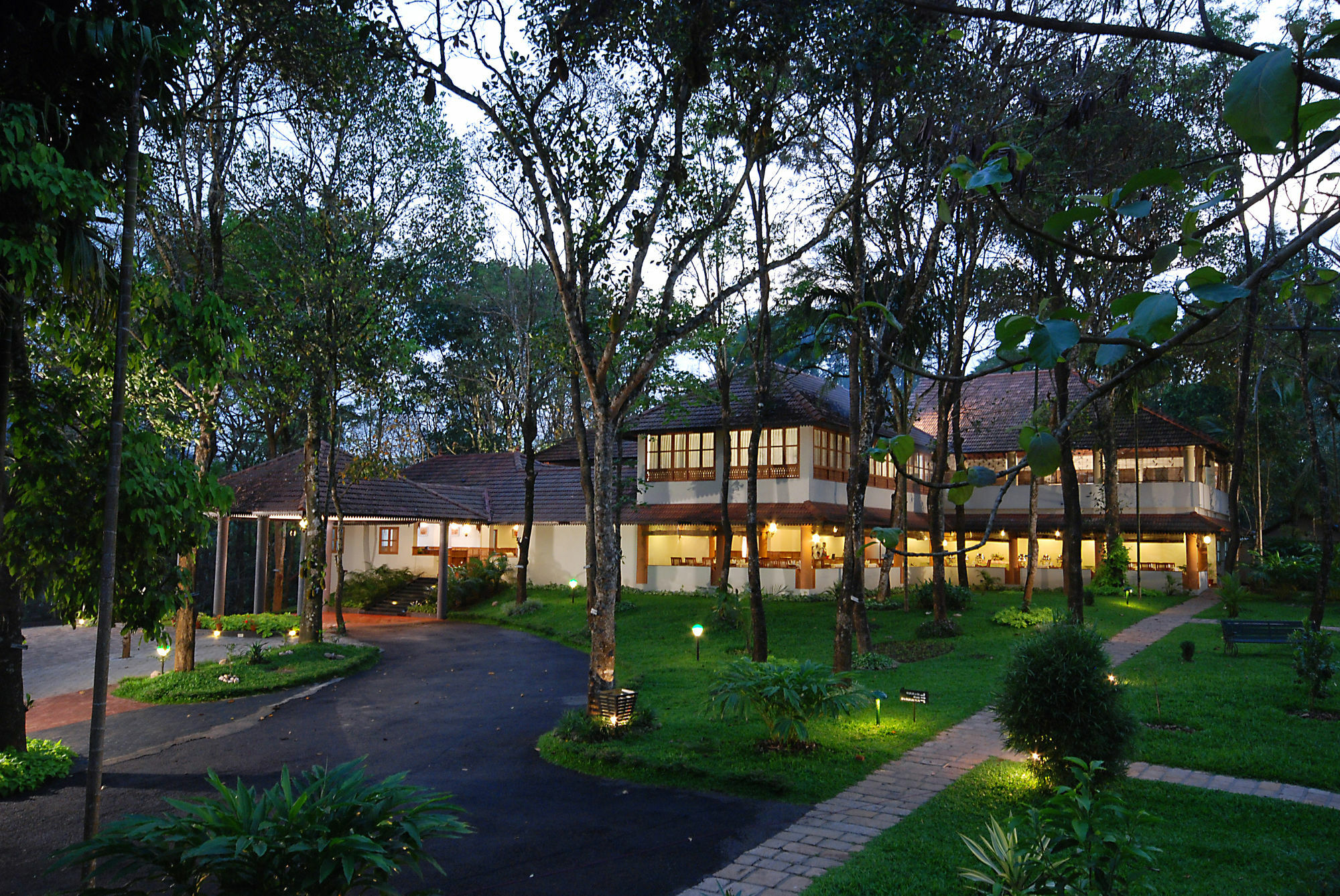 Greenwoods Resort, 5*